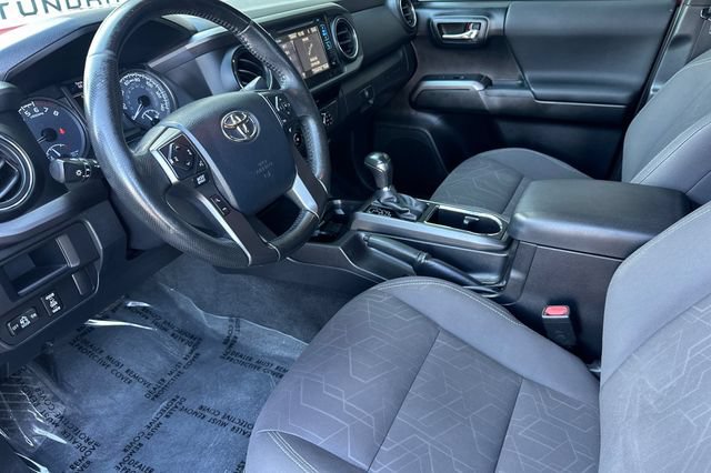 Used 2016 Toyota Tacoma TRD Off-Road w/ Towing Package RWD image 11