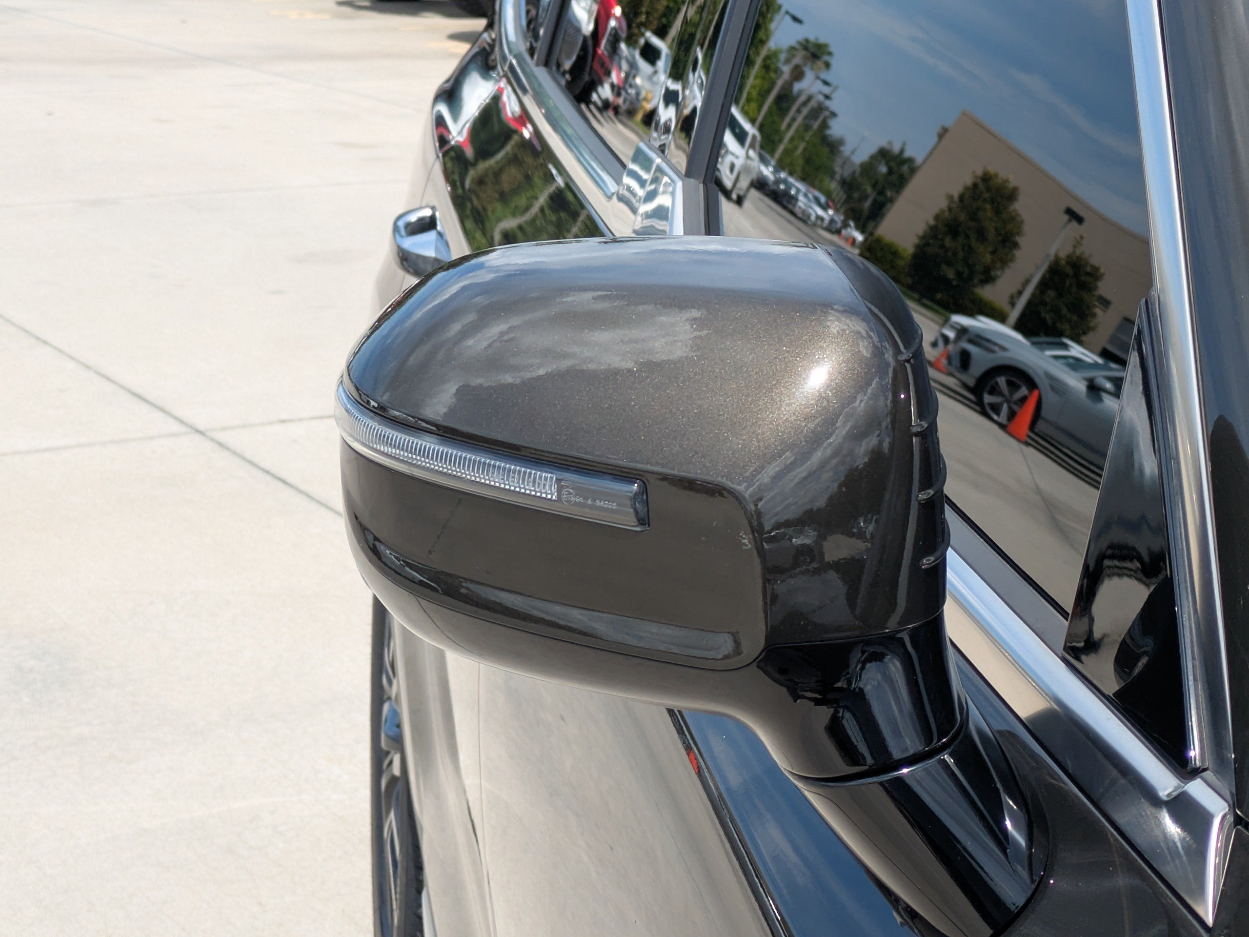 Used 2021 Kia Telluride SX w/ Towing Package FWD image 8