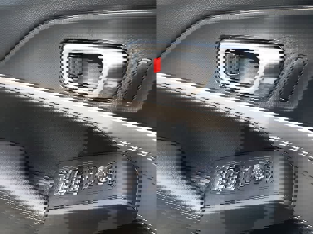 Used 2023 Acura Integra image 13