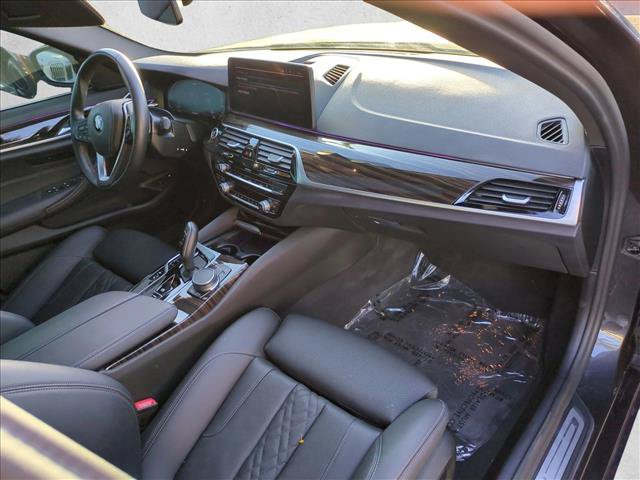 Used 2023 BMW 530e w/ Convenience Package RWD image 23