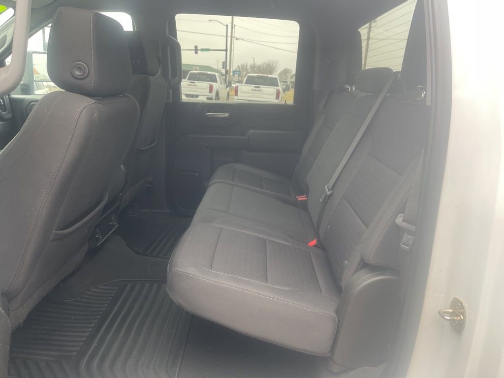 Used 2024 Chevrolet Silverado 2500 Custom w/ Custom Value Package image 18