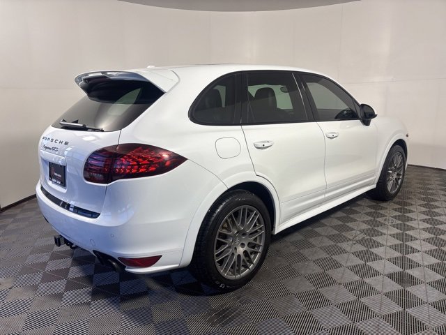 Used 2014 Porsche Cayenne GTS image 6