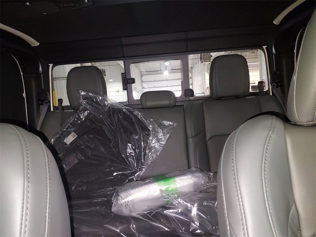 New 2026 Jeep Gladiator Mojave image 13