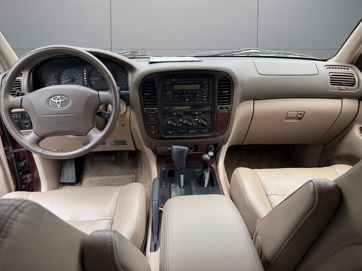 Used 2001 Toyota Land Cruiser w/ Convenience Pkg AWD/4WD image 18
