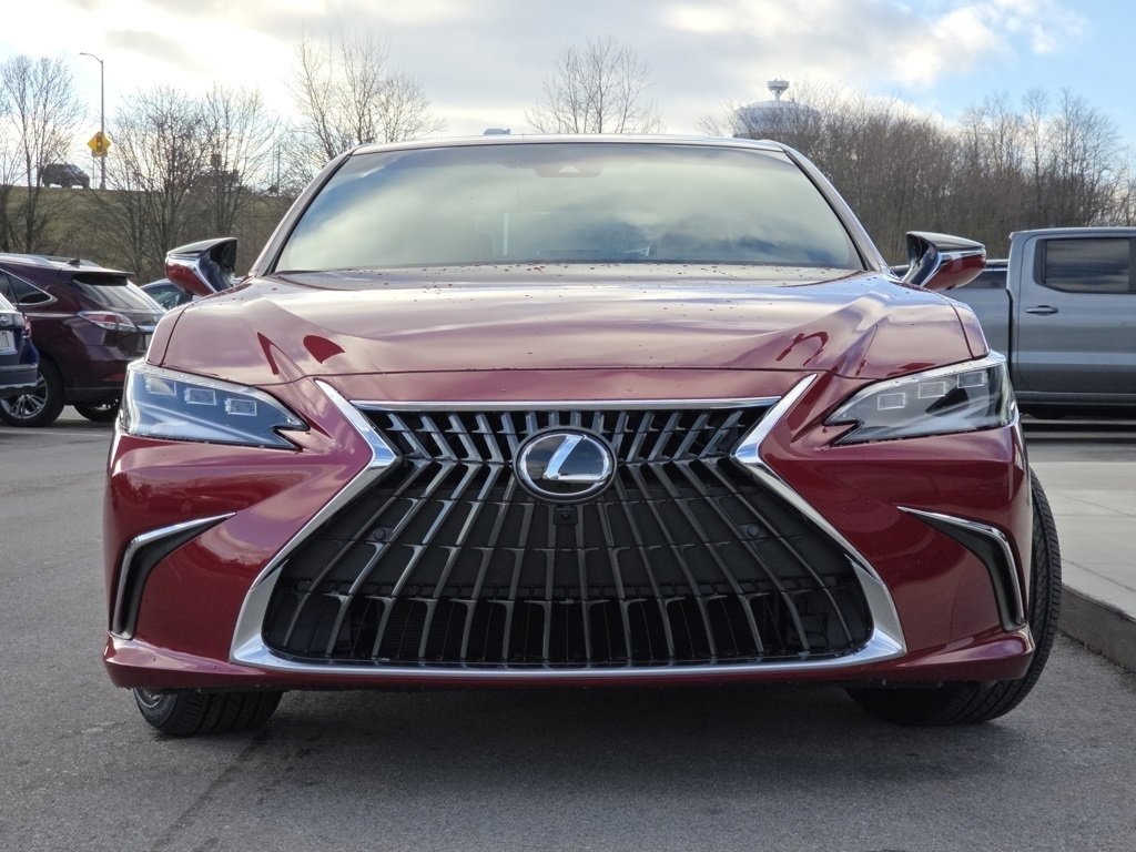New 2025 Lexus ES 350 Ultra Luxury image 3