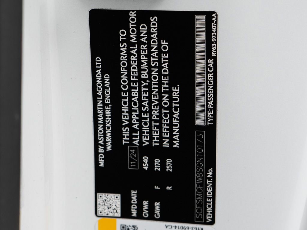 Used 2025 Aston Martin V8 Vantage Coupe image 41