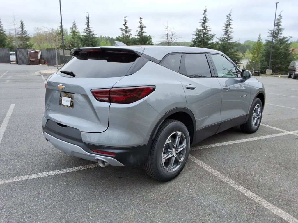 New 2026 Chevrolet Blazer LT FWD image 5