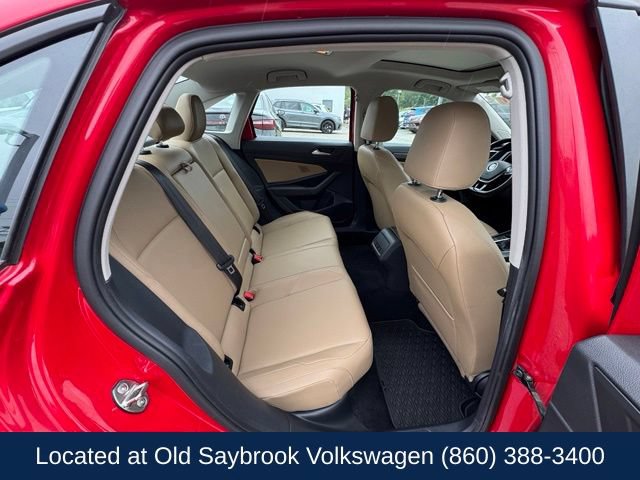 Used 2019 Volkswagen Jetta SEL w/ Cold Weather Package FWD image 21