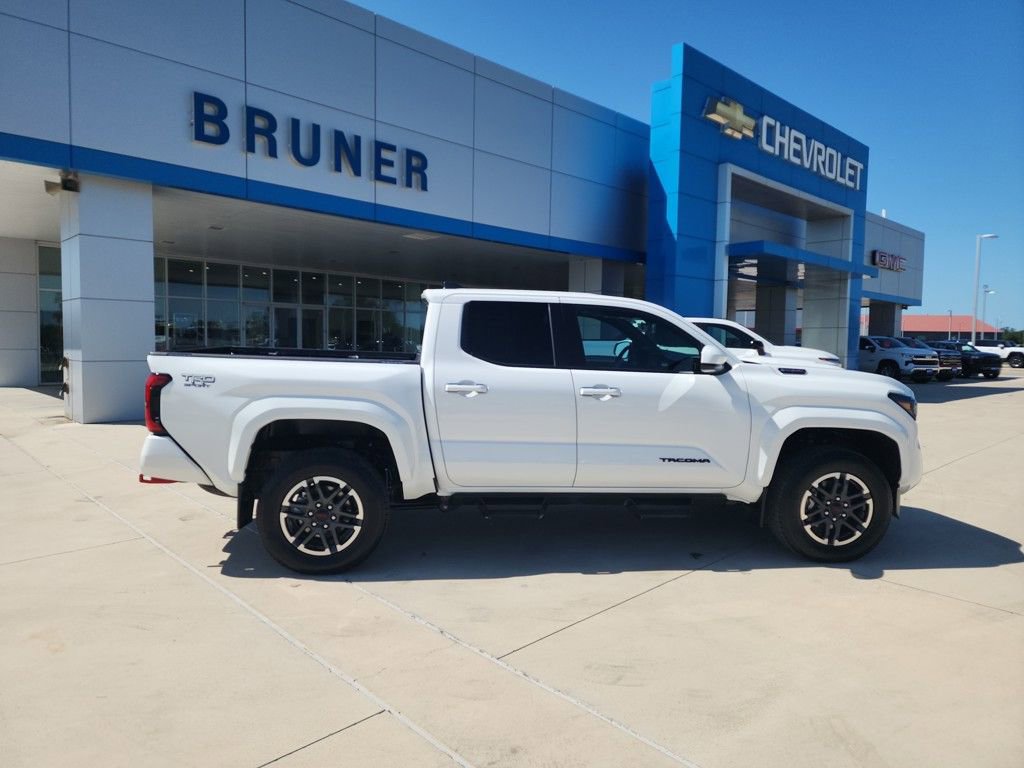 Used 2024 Toyota Tacoma TRD Sport image 22