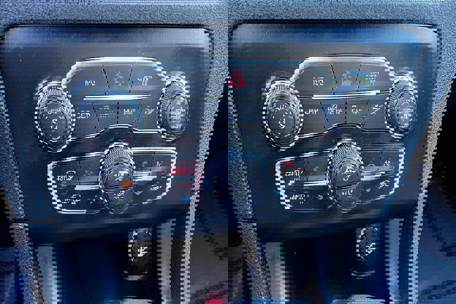 Used 2023 Dodge Charger GT image 33