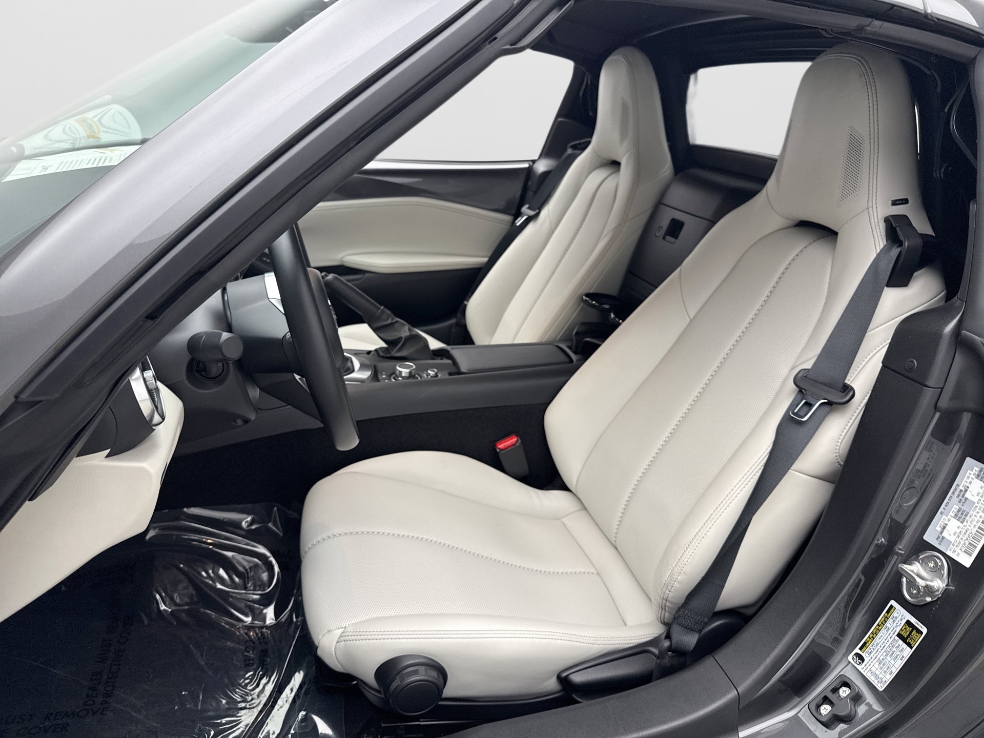Used 2021 MAZDA MX-5 Miata RF Grand Touring RWD image 11