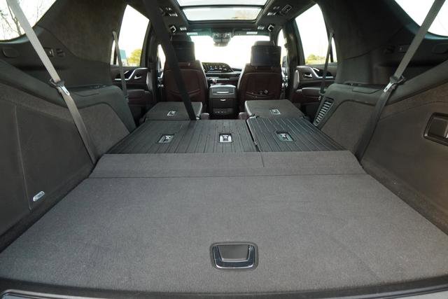Used 2023 Cadillac Escalade V AWD/4WD image 33