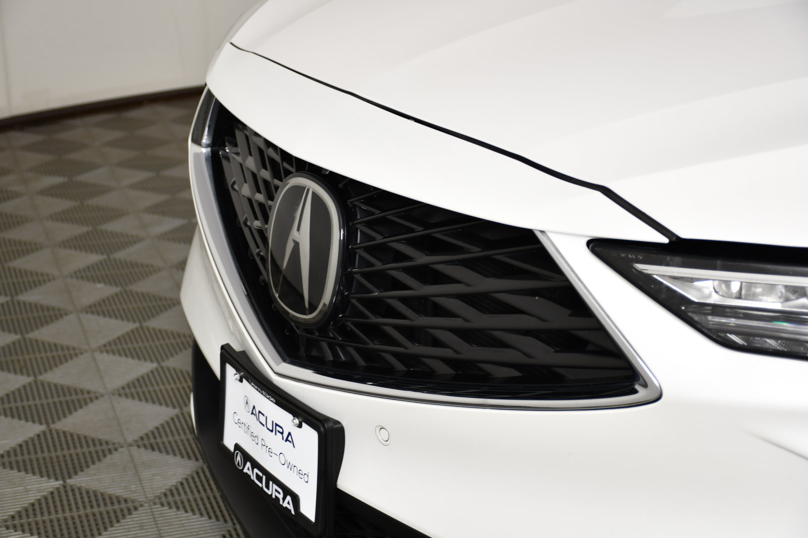 Certified 2025 Acura MDX SH-AWD w/ Technology Package image 11