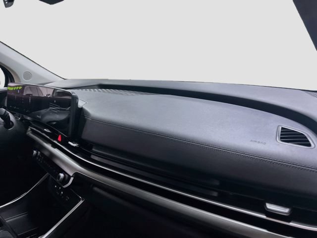 New 2027 Kia Carnival SX w/ Dark Edition Package FWD image 32