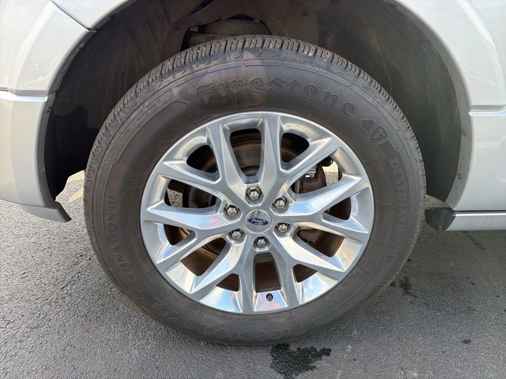 Used 2016 Ford Expedition Limited w/ Equipment Group 301A image 10