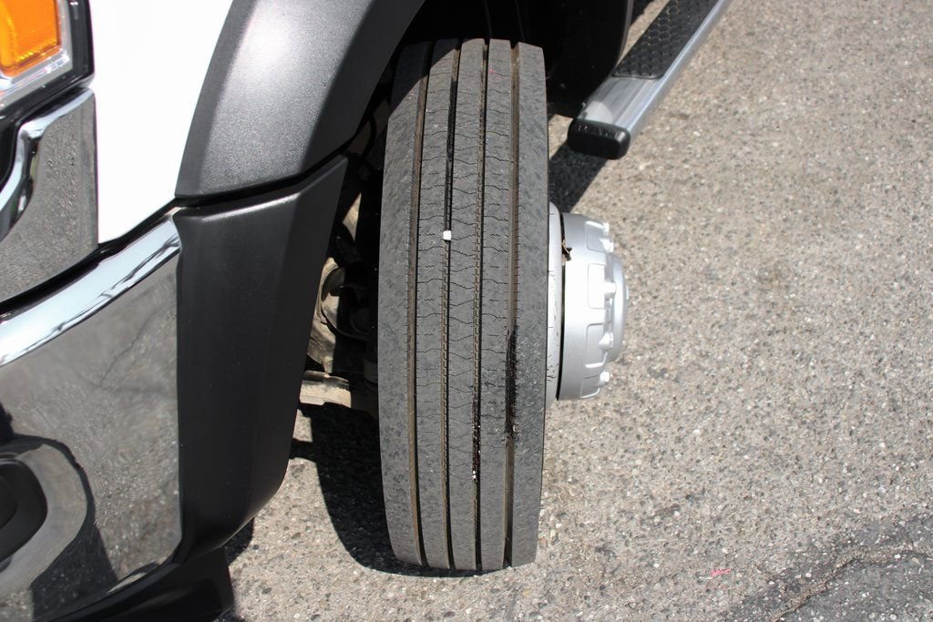 Used 2021 RAM 5500 Tradesman w/ Chrome Appearance Group image 42