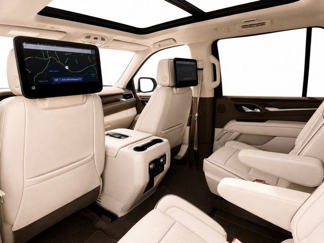 Used 2021 GMC Yukon Denali w/ Denali Premium Package AWD/4WD image 28