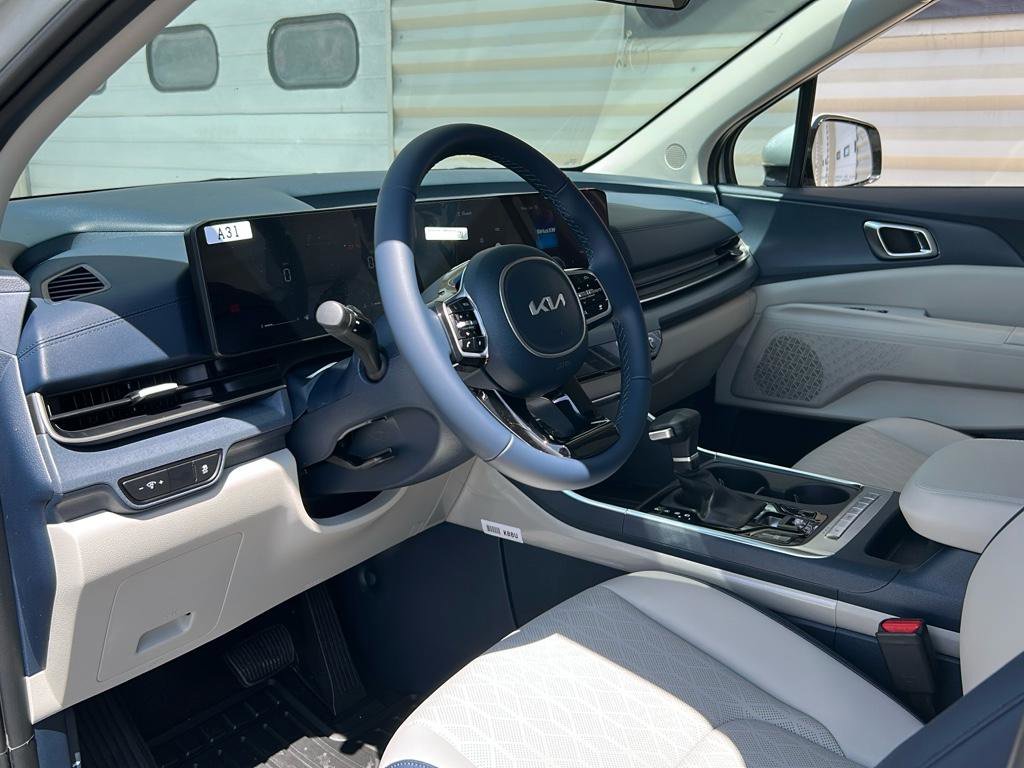 New 2026 Kia Carnival EX image 9