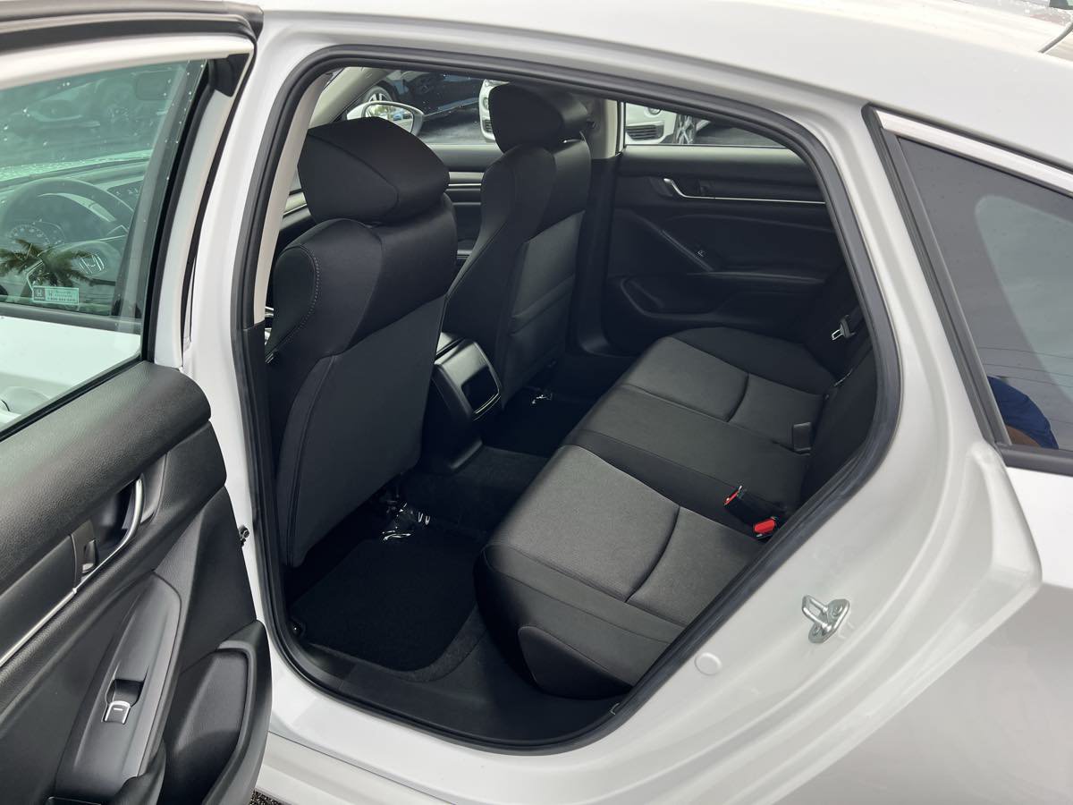 Used 2021 Honda Accord LX image 12