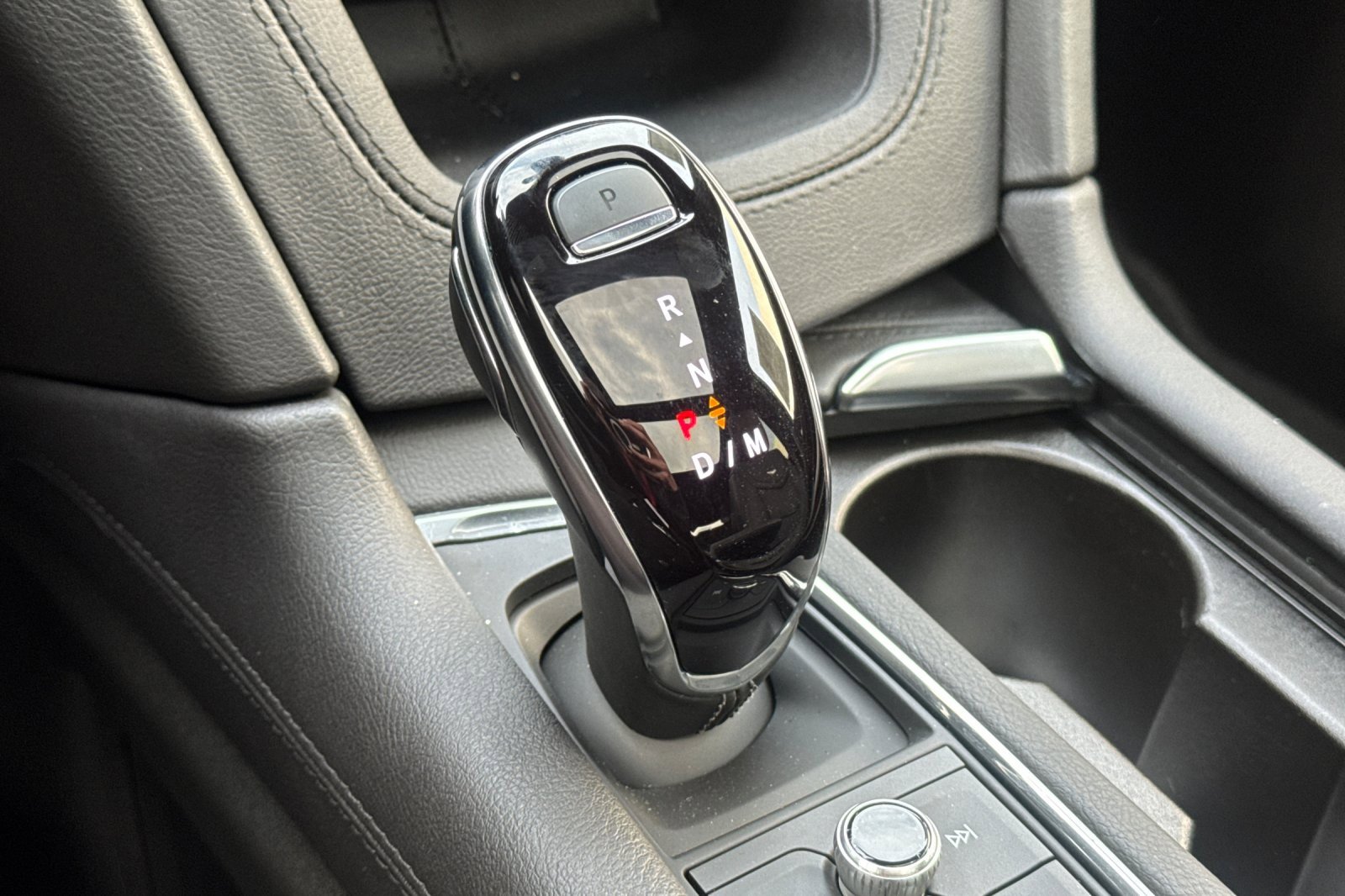 Used 2025 Cadillac XT5 Premium Luxury w/ LPO, Red Accent Package image 30