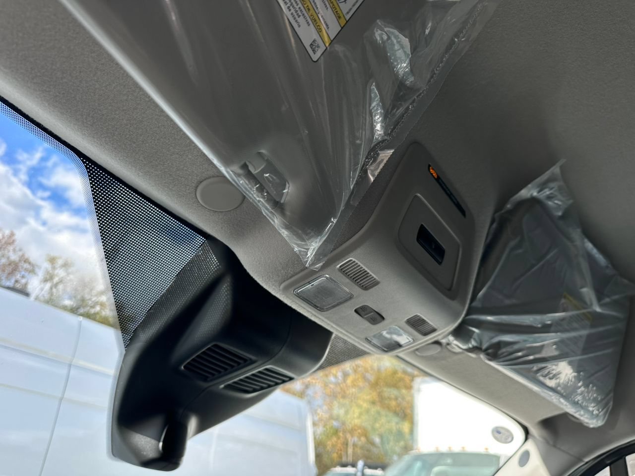 New 2026 Ford Transit 150 148 Medium Roof w/ Load Area Protection Package RWD image 28