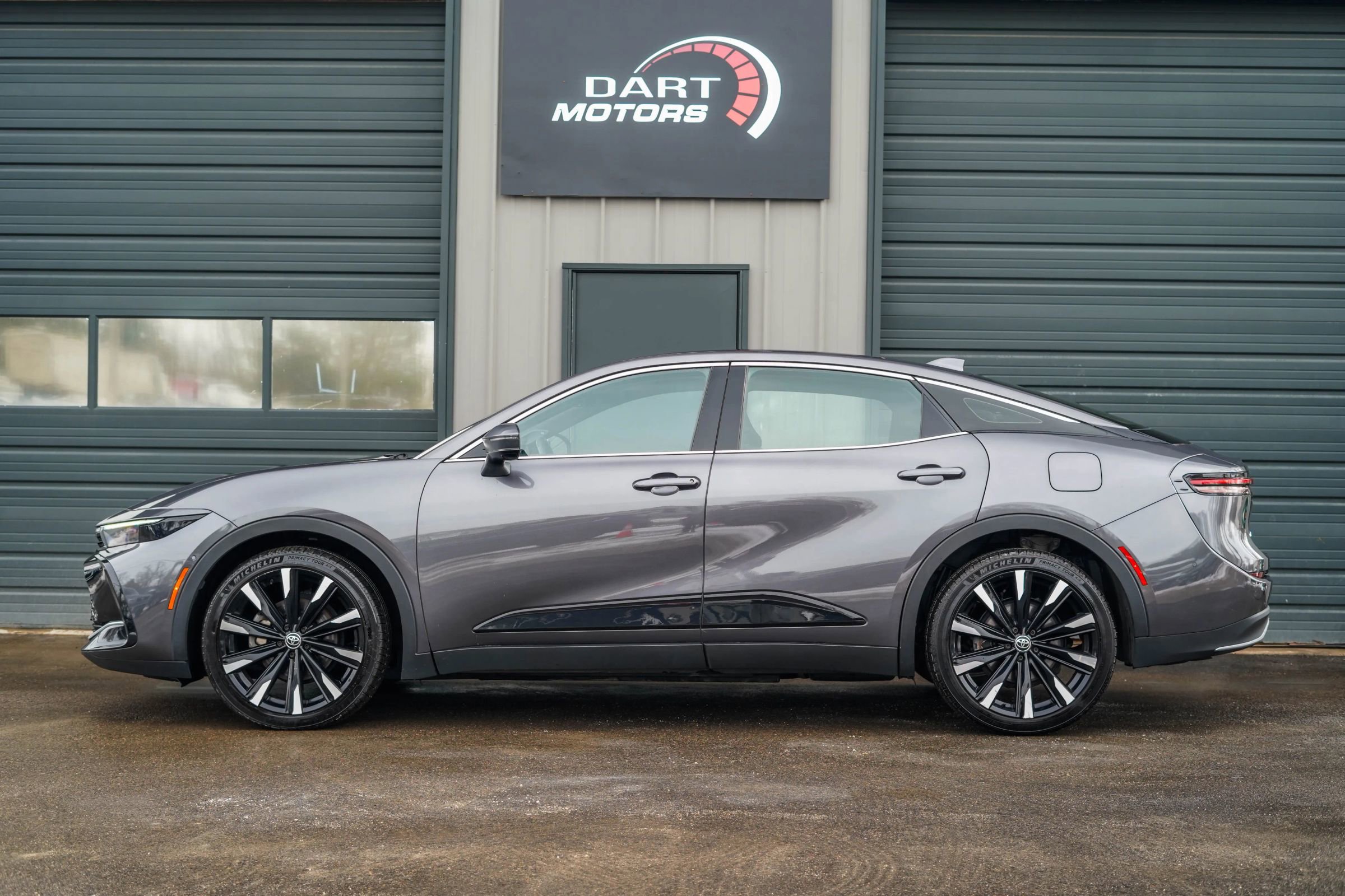 Used 2023 Toyota Crown Platinum image 4