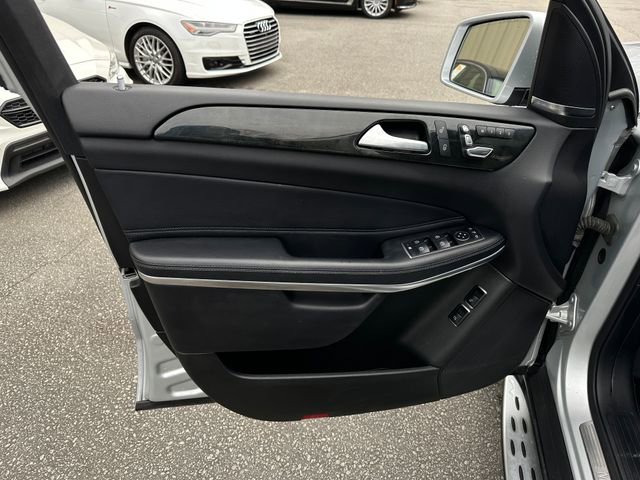 Used 2018 Mercedes-Benz GLS 550 4MATIC image 13