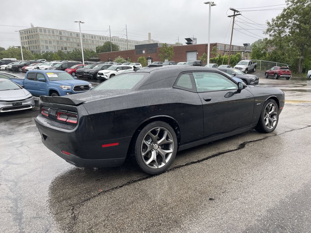 Used 2015 Dodge Challenger R/T Plus RWD image 8