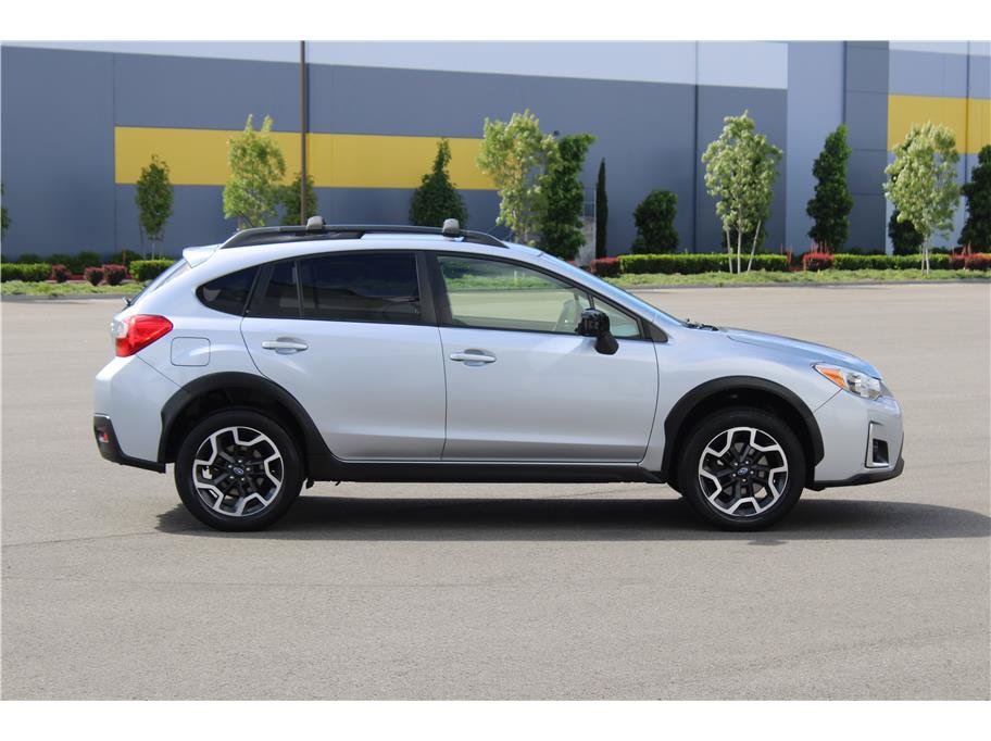 Used 2016 Subaru Crosstrek 2.0i Premium AWD/4WD image 4