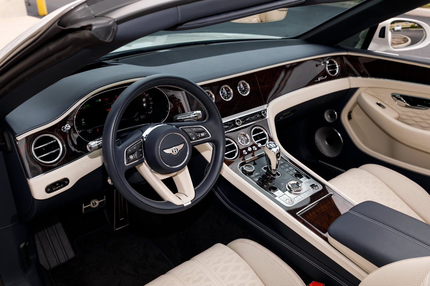 Certified 2025 Bentley Continental GT Speed AWD/4WD image 61