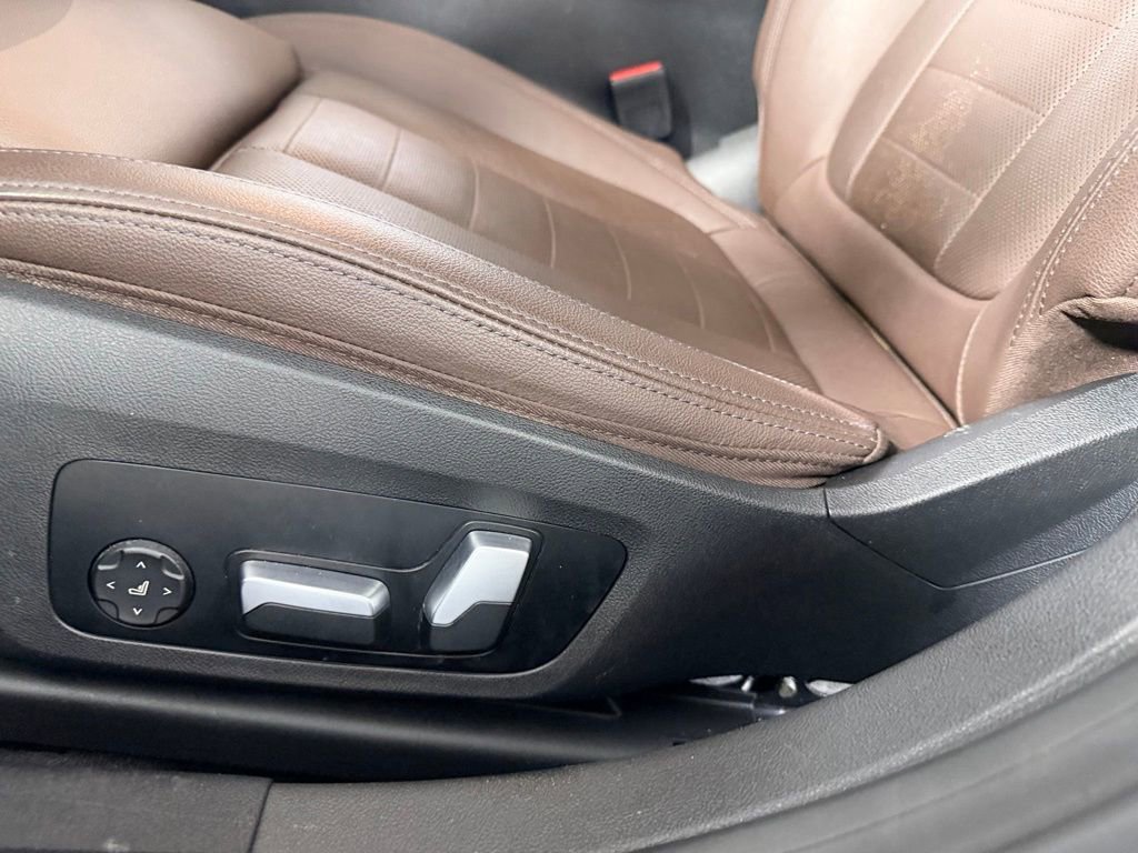 Used 2023 BMW i4 eDrive40 w/ Premium Package image 25