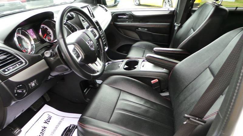 Used 2018 Dodge Grand Caravan GT FWD image 7