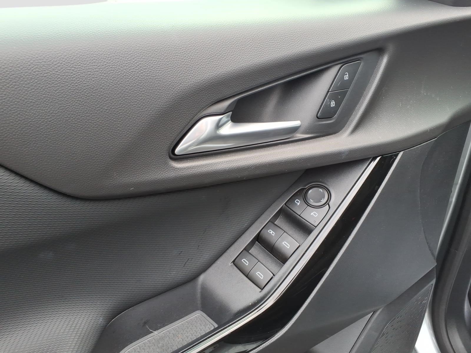 Used 2026 Chevrolet Equinox LT AWD/4WD image 13