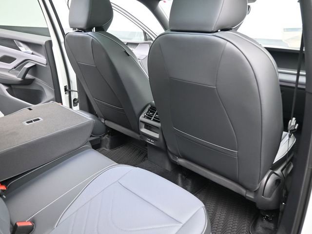 New 2026 Volkswagen Tiguan SE R-Line image 25