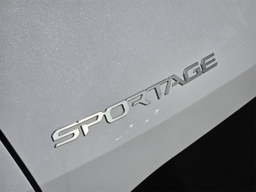 New 2026 Kia Sportage LX image 7