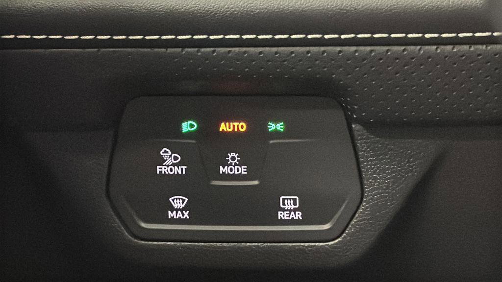 Used 2024 Volkswagen Atlas SE w/ Panoramic Sunroof Package AWD/4WD image 33