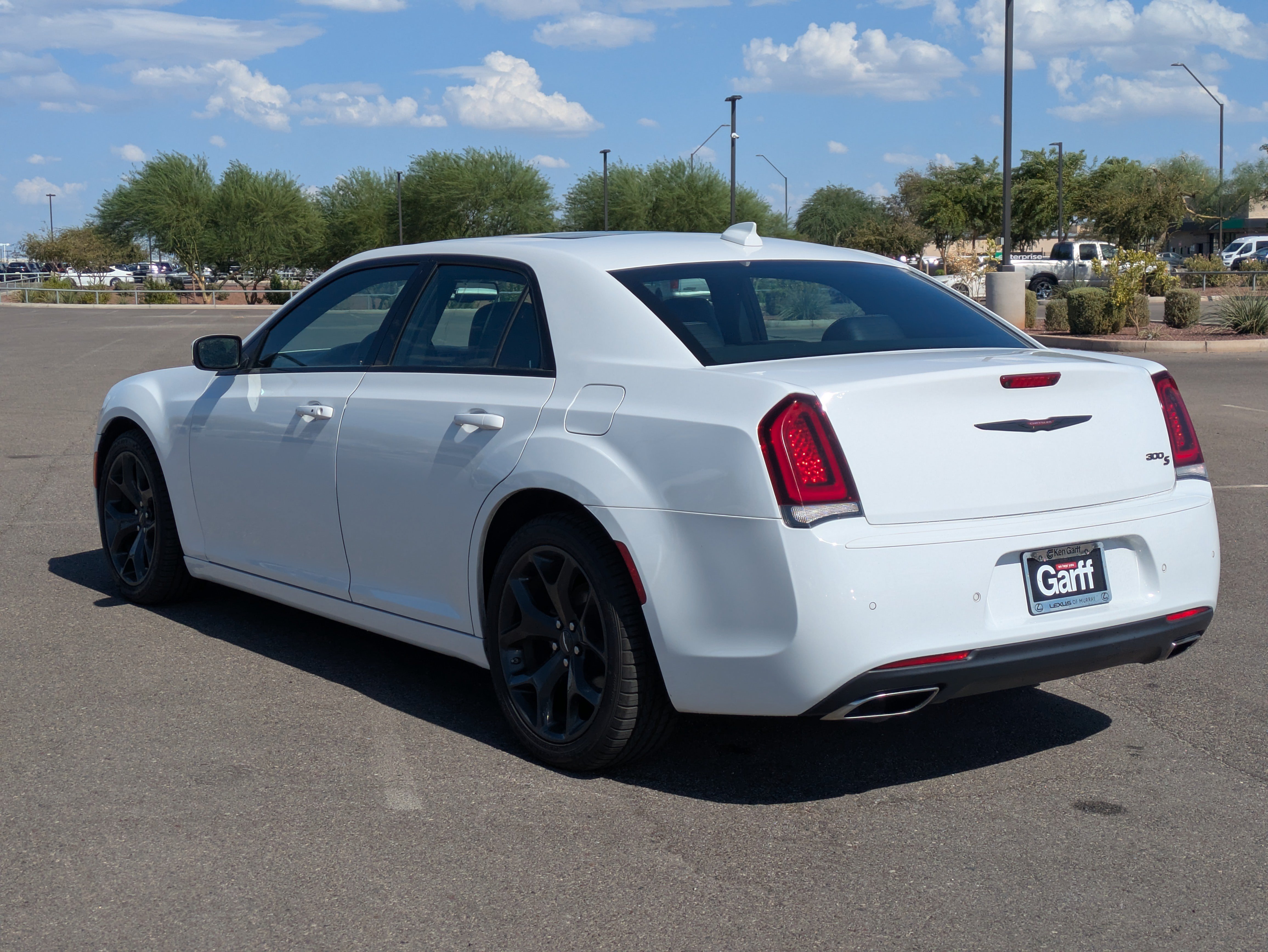 Used 2022 Chrysler 300 S RWD image 3