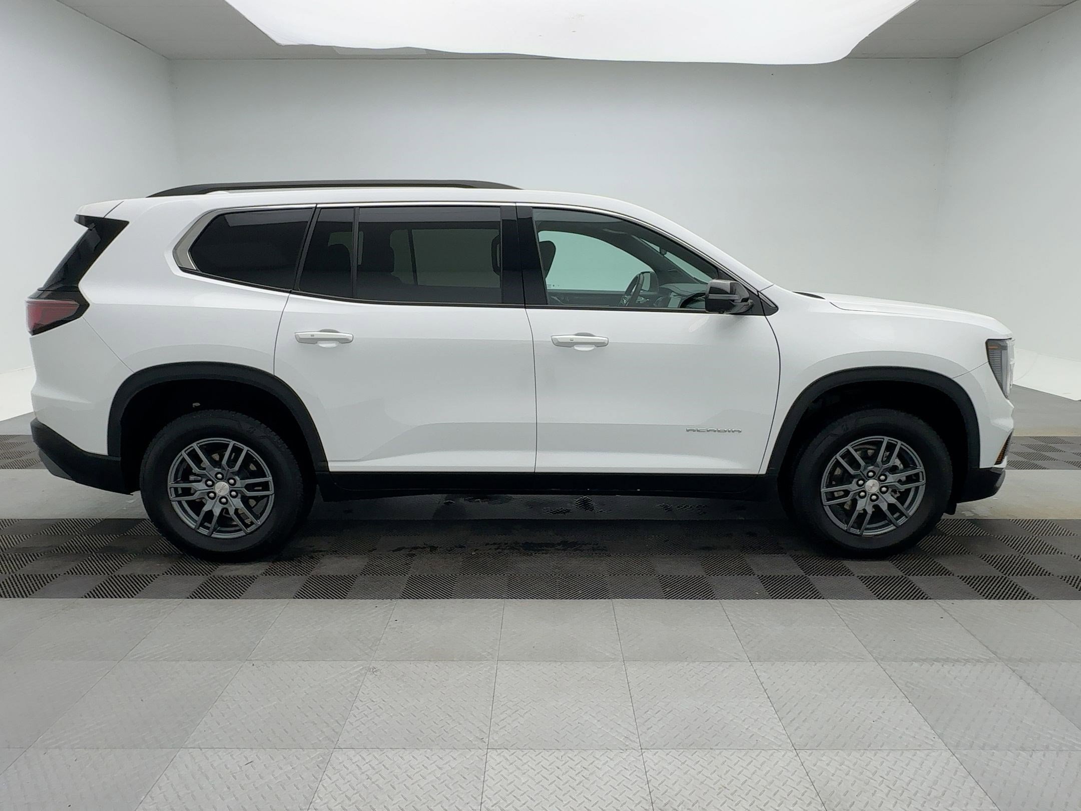 Certified 2025 GMC Acadia Elevation image 8