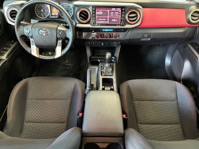 Used 2022 Toyota Tacoma SR5 w/ Technology Package RWD image 18