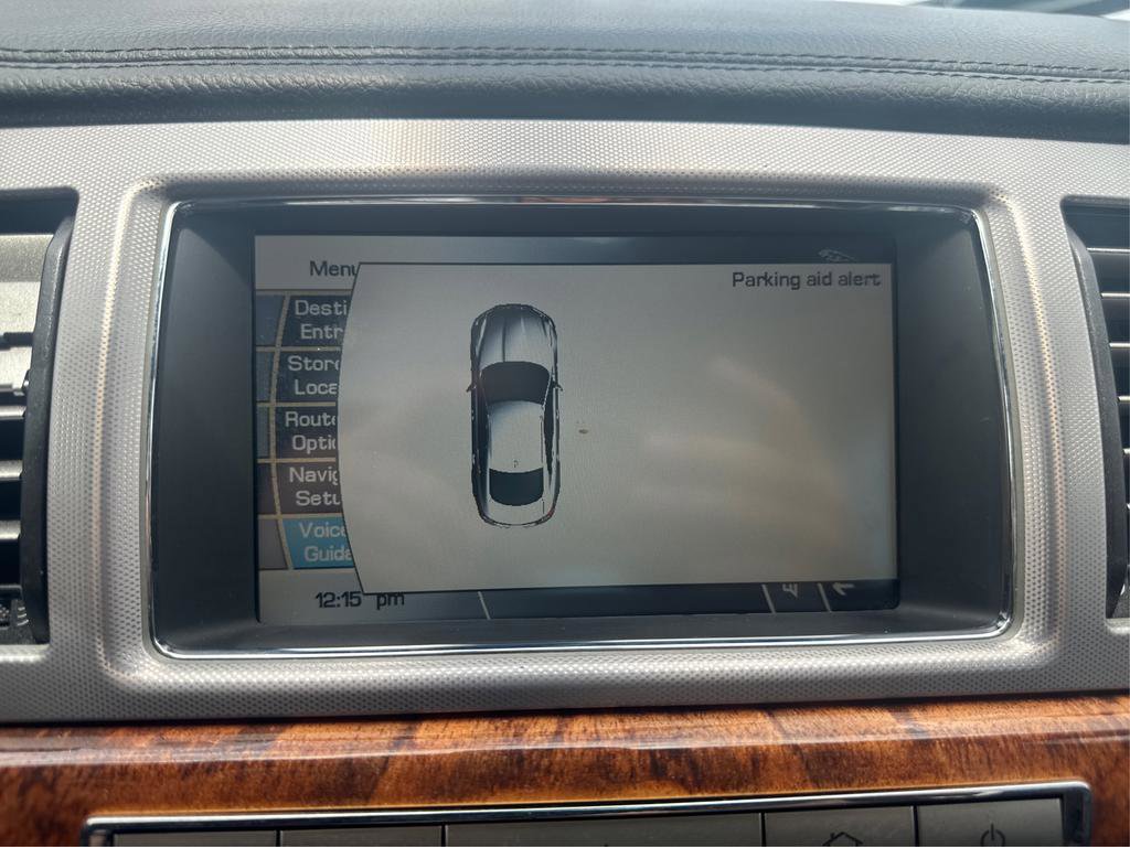 Used 2011 Jaguar XF RWD image 19