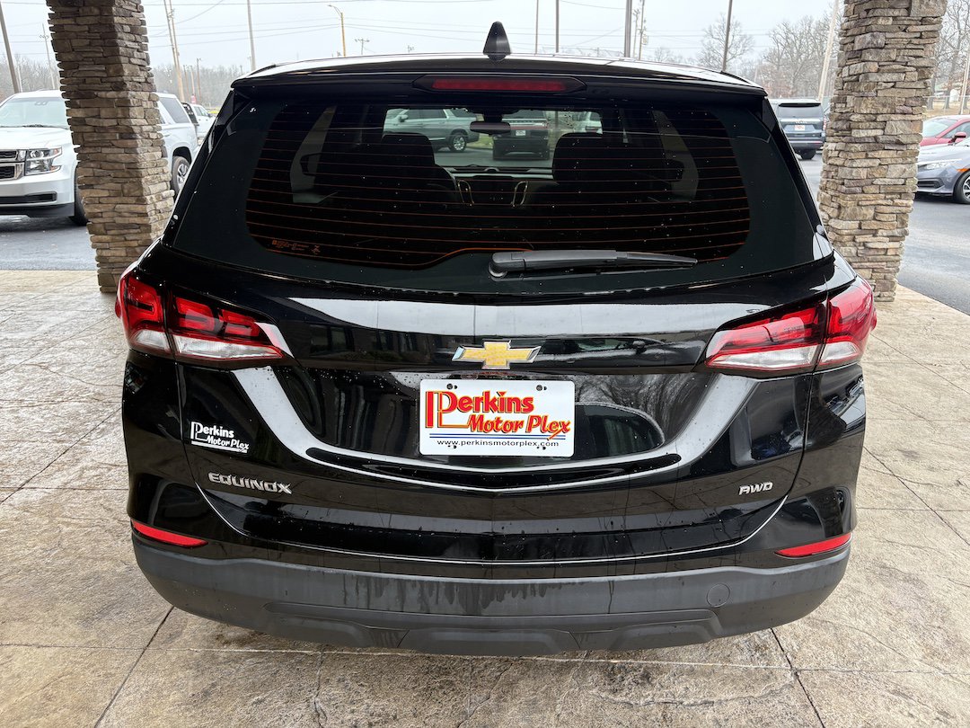 Used 2022 Chevrolet Equinox LS image 8