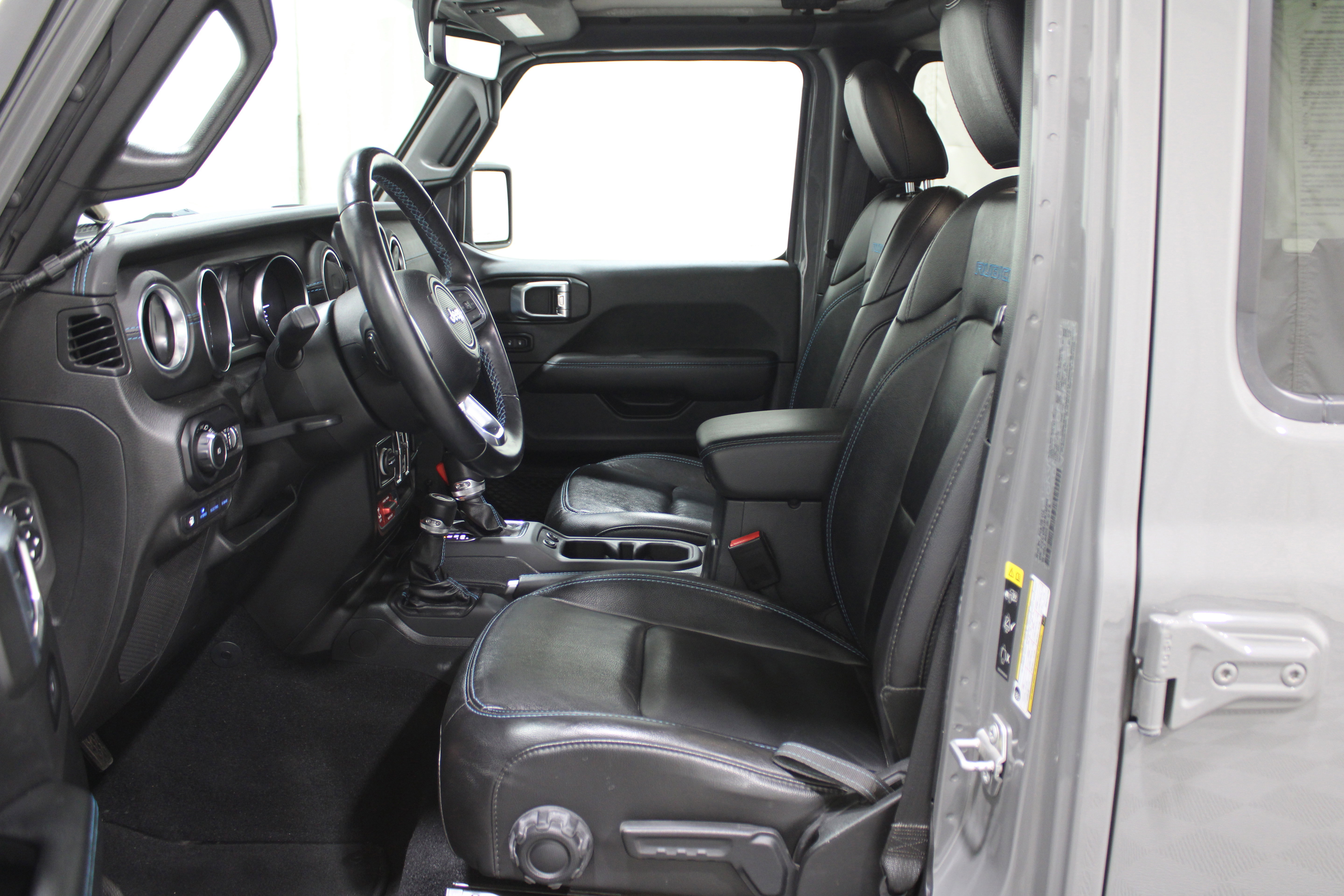 Used 2021 Jeep Wrangler Unlimited Rubicon 4xe image 3