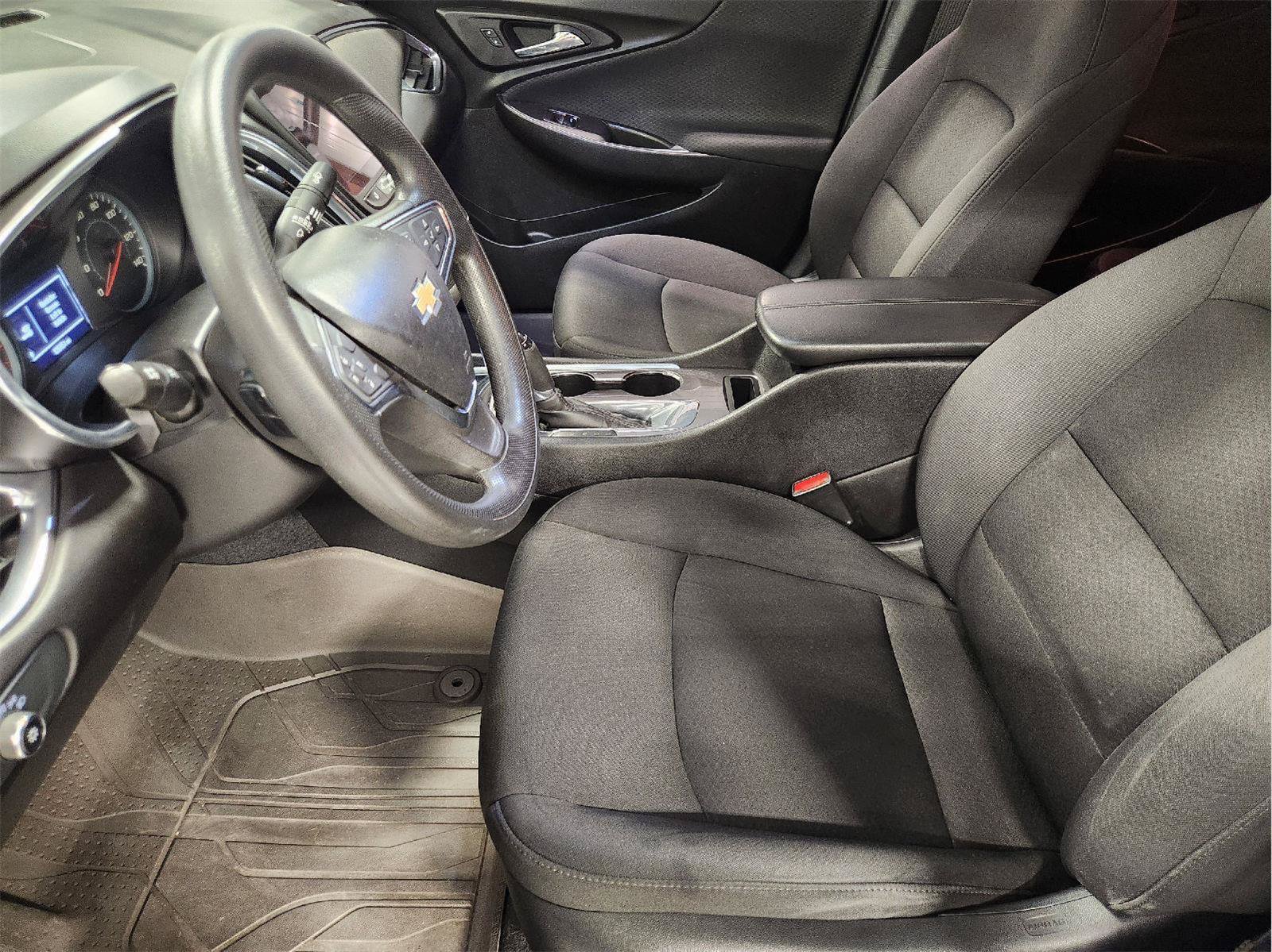 Used 2020 Chevrolet Malibu LT FWD image 13