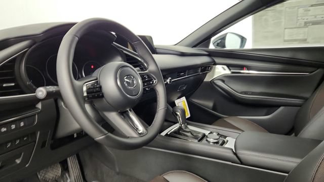 New 2025 MAZDA MAZDA3 Hatchback w/Premium Plus Pkg AWD/4WD image 12