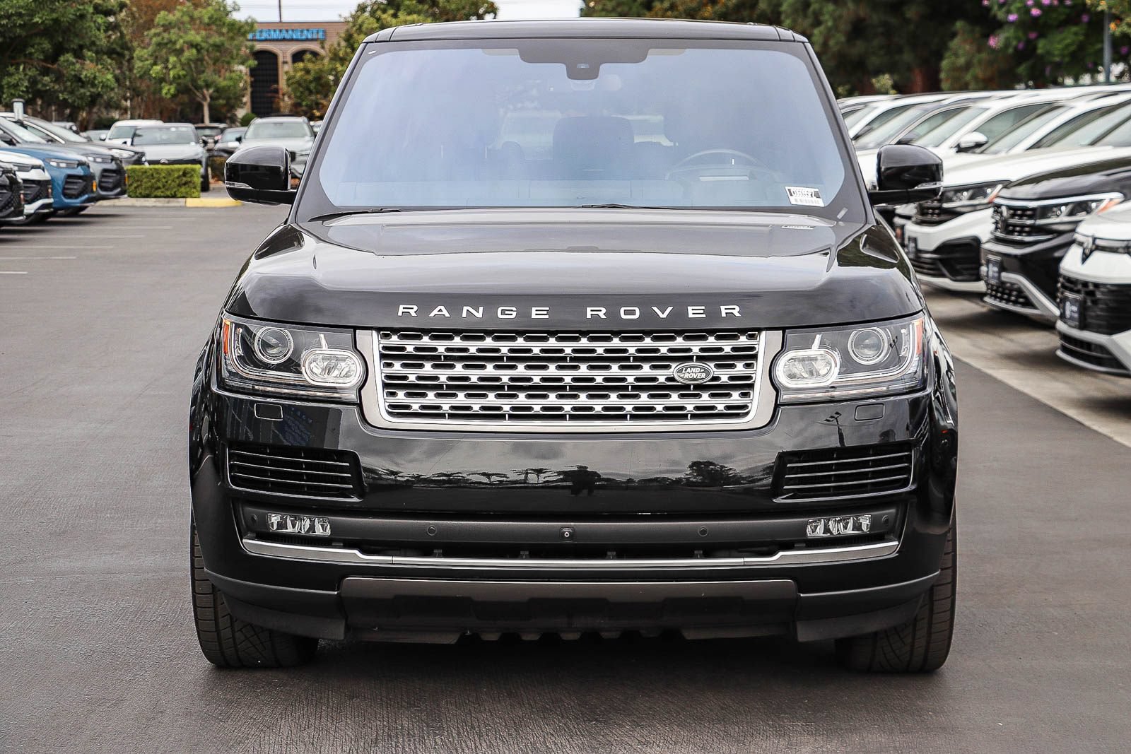 Used 2016 Land Rover Range Rover Supercharged AWD/4WD image 2