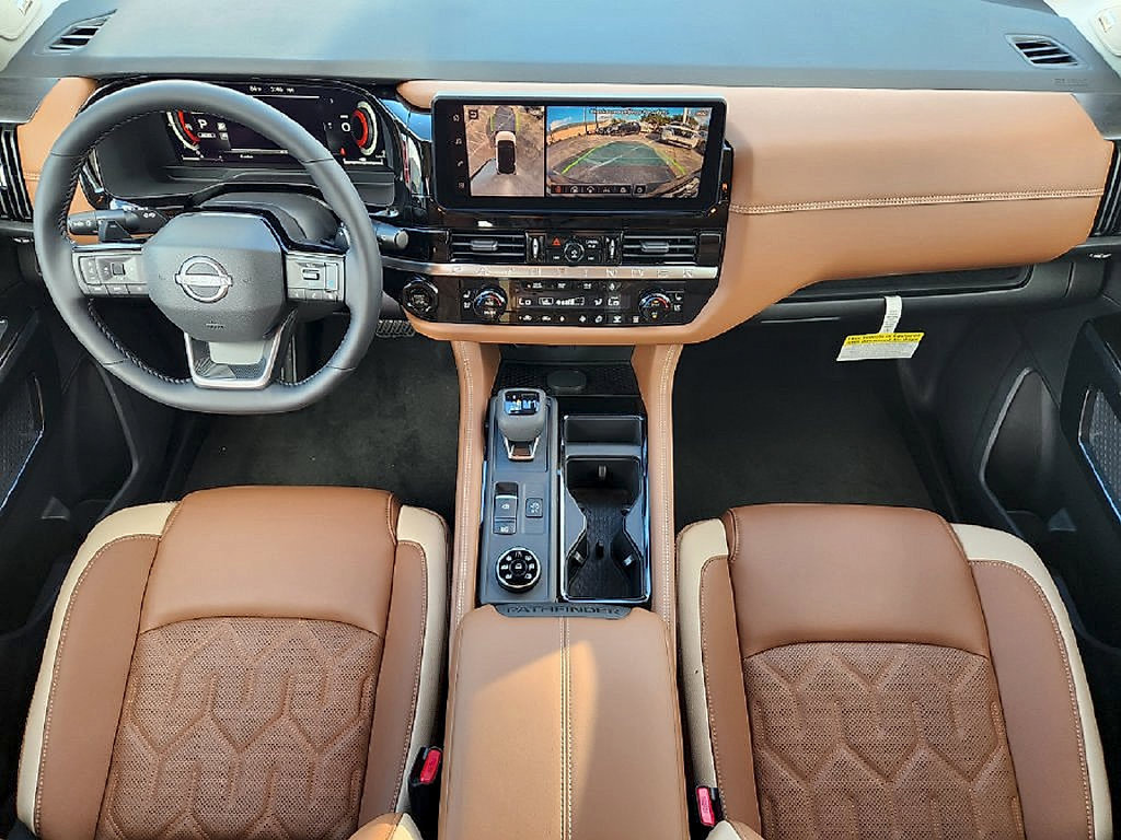 New 2026 Nissan Pathfinder Platinum w/ Cargo Package AWD/4WD image 24
