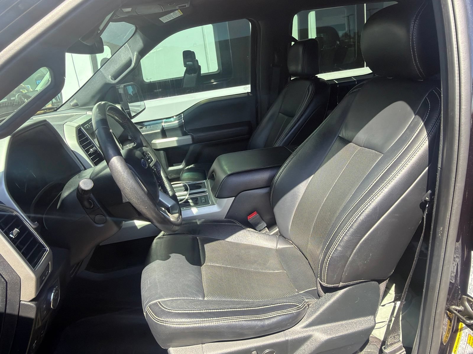 Used 2020 Ford F150 Lariat w/ Equipment Group 502A Luxury AWD/4WD image 13