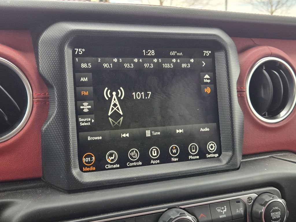 Used 2023 Jeep Wrangler Unlimited Rubicon 4xe image 12