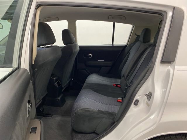 Used 2012 Nissan Versa SL image 17