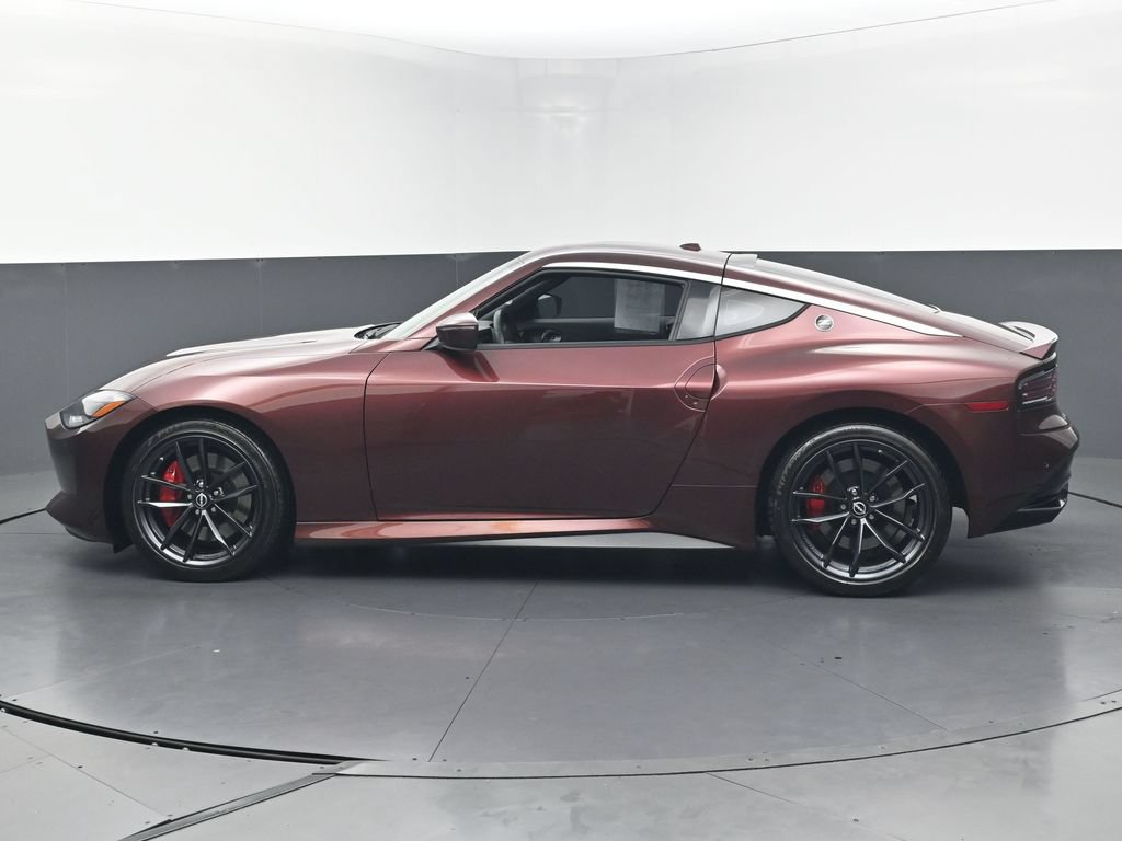 Used 2025 Nissan Z Performance w/ Floor Mat Package RWD image 8